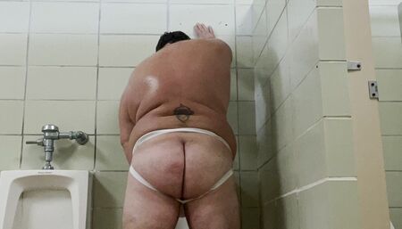 Faphouse Exclusive: BrewsterBear outdoor smoke and stroke