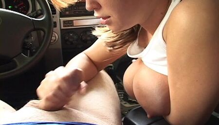 Picked up super hot jogger with big tits to blow me