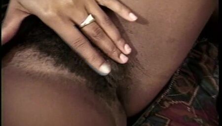 Gorgeous ebony fucks by her sugar daddy quickly