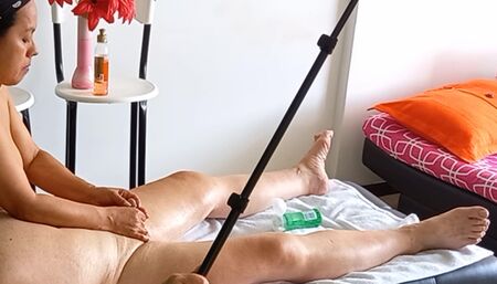 Wow - beginning a Latin massage with garabas and olpr