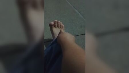 Right foot outdoor