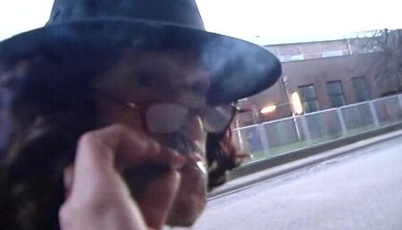 Grindlackl horror freak Freddy comes back to the fetish clinic and because of his smoking cessation and is milked while perverse