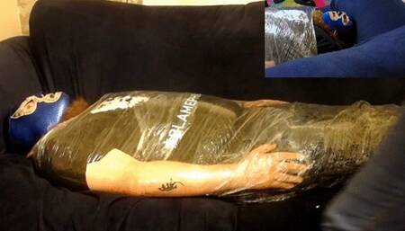 Mummified Sofa Facesit